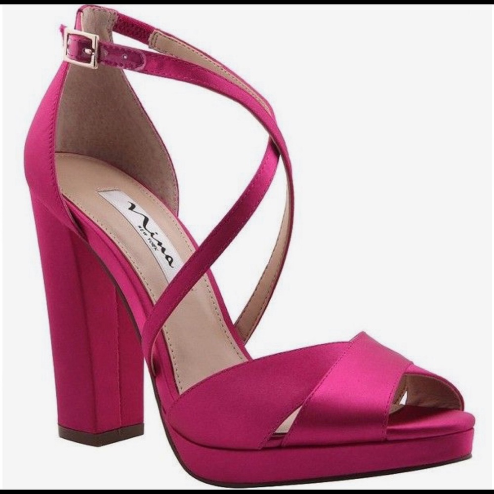 ❌SOLD NEW Pretty in Pink platform pumps !
